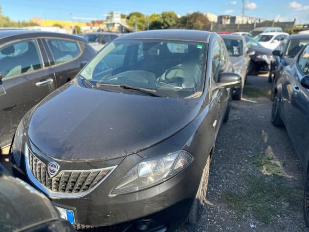 Lancia Ypsilon 1.0 FireFly 5 porte S&S Hybrid Gold - Foto 3