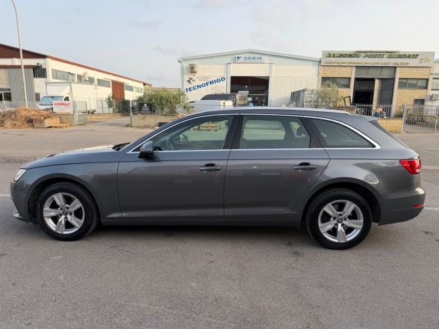 Audi A4 Avant 2.0 TFSI S tronic g-tron line edition - Foto 4