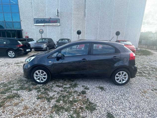 Kia Rio 5p 1.1 crdi Active E6 - Foto 2