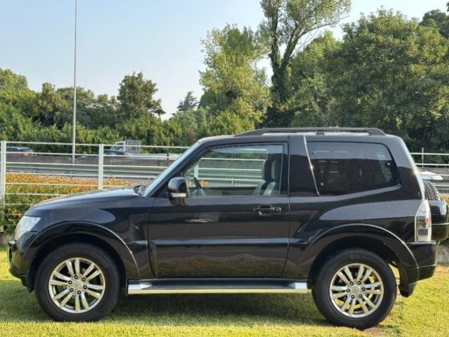 MITSUBISHI Pajero 3.2 DI-D 16V aut. 3p. Instyle DPF rif. 23869073 - Foto 2