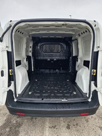FIAT Doblo Doblò 1.6 MJT 105 CV PL-TN Cargo Maxi 3 POSTI rif. 23823499 - Foto 9