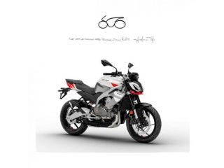 APRILIA Tuono 457 .