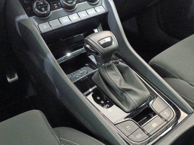 SKODA Karoq 2.0 TDI SCR DSG SportLine rif. 23617677 - Foto 8