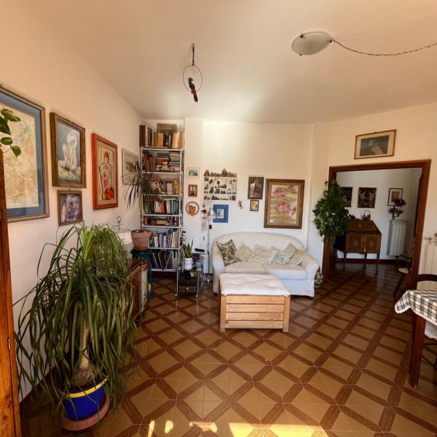 Appartamento in vendita -- Pitigliano (GR), zona nuova
In una tranquilla e comoda zona residenziale di Pitigliano, proponiamo in vendita un appartame - Foto 10