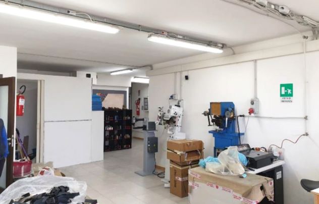 Laboratorio artigianale nel 'condominio elettra' - Foto 4