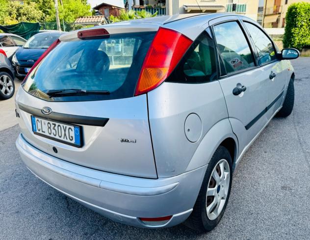 Ford Focus 1.8 TDCi (100CV) cat 5p. - Foto 5