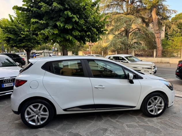 RENAULT CLIO TCe 12V 75cv GENERATION NEOPATENTATI - Foto 7