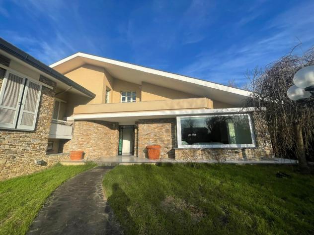 Villa in vendita a Perignano - Casciana Terme Lari 342 mq Rif: 1287137