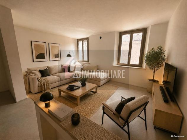 Elegante Quadrilocale Su Due Livelli con Travi a Vista e Posto Auto - Foto 6