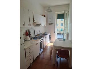 STANZA in AFFITTO (FIRENZE) rif. AAJ424