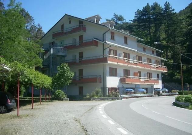 intera palazzina in vendita a Deiva Marina in zona Piazza