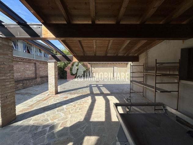 Elegante Trilocale Piano Terra con cortile Privato - Foto 4