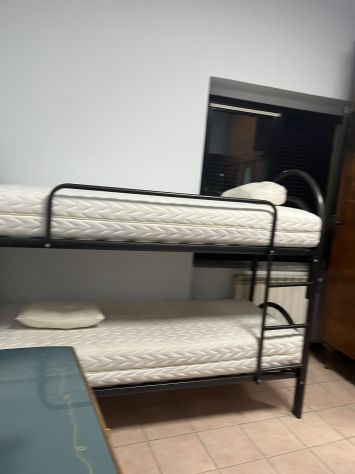 Stanze libere in appartamento vicino Saronno FS - Foto 3