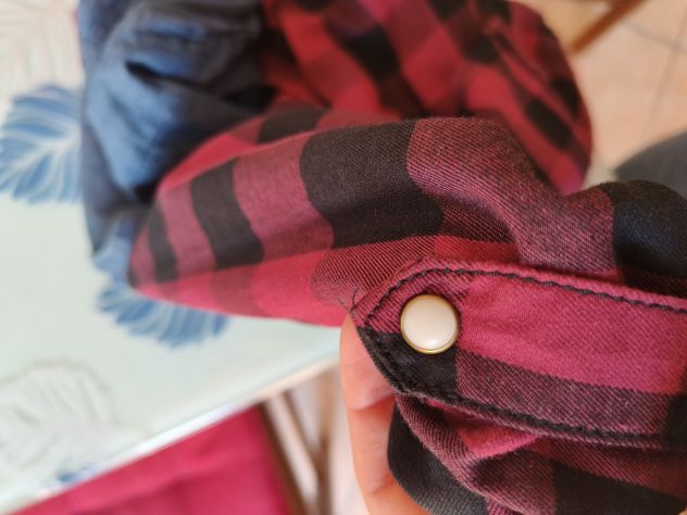 Camicia bordeaux con cappuccio - Foto 9