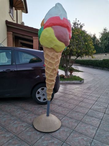 Insegna per gelateria di un cono gelato gigante. - Foto 3