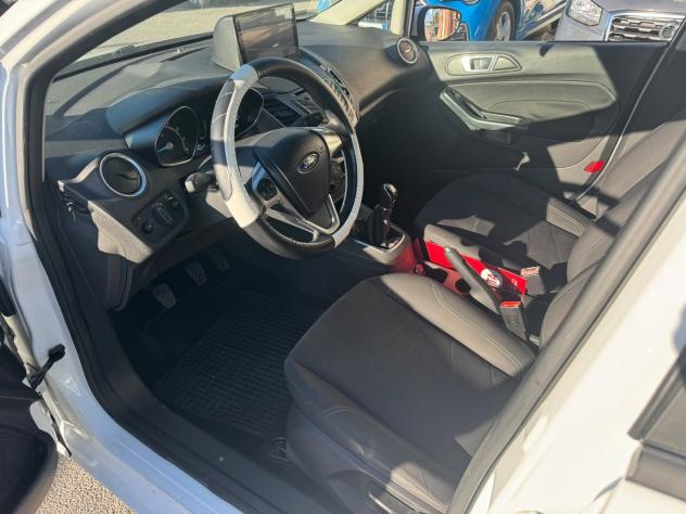 Ford Fiesta 1.0 3 cilindri 80CV Business - Foto 5
