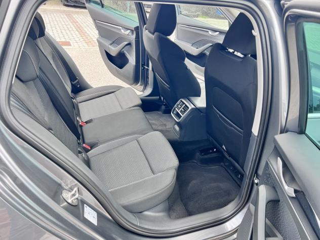 Škoda Octavia 2.0 TDI 150 CV DSG Wagon Executive - Foto 7