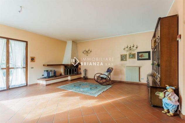 ARCORE: IN VENDITA VILLA SINGOLA CON TERRAZZO E GIARDINO PRIVATO. - Foto 11