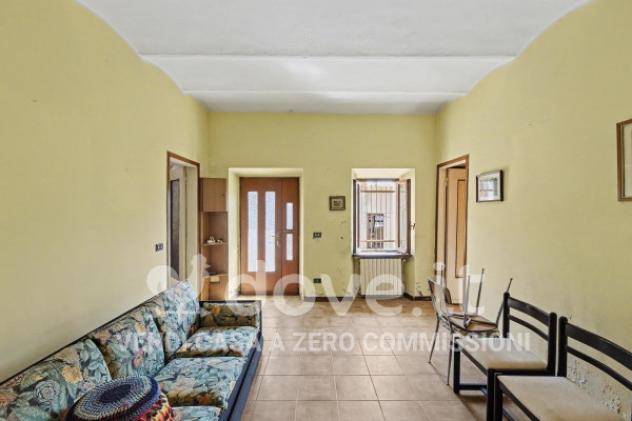 Casa indipendente di 263 m² con più di 5 locali in vendita a Divignano - Foto 4