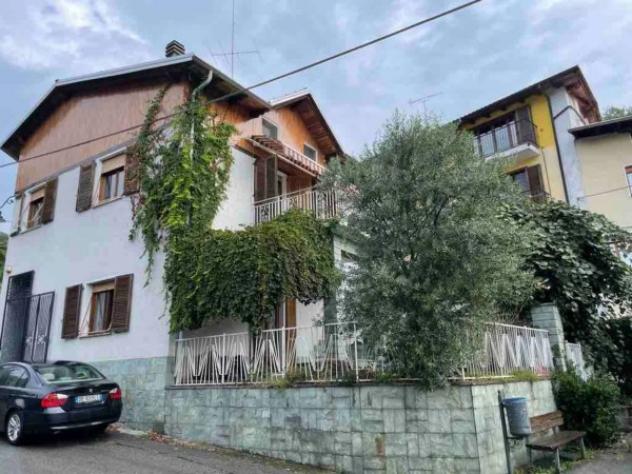 Immobile in asta di 177 m² con più di 5 locali e box auto doppio in vendita a Grignasco - Foto 2