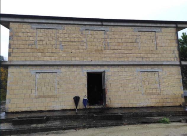 Immobile in asta di 107 m² con più di 5 locali in vendita a Magliano di Tenna - Foto 8