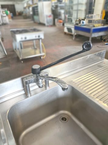 lavatoio inox armadiato per lavaggio piatti usato - Foto 5