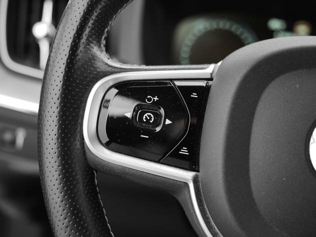 Volvo XC60 D4 AWD Geartronic R-Design - Foto 9