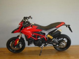 DUCATI Hypermotard 939 BASE 2016 rif. 24060925