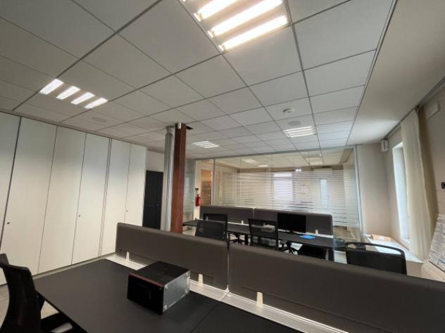 Immobile di 1600 m² con più di 5 locali in vendita a Brescia - Foto 19