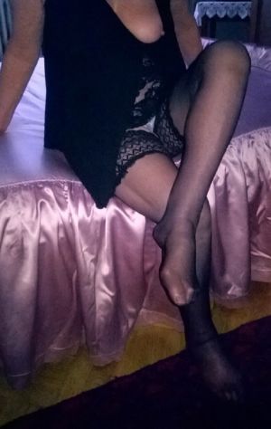 MILF ITALIANA 58ENNE BELLA PROSPEROSA, ASSATANATA... CON TANTA VOGLIA TRA - Foto 3 Tel:3661417866