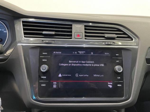 VOLKSWAGEN Tiguan 2.0 TDI DSG 4MOTION Life 150CV rif. 22945087 - Foto 9