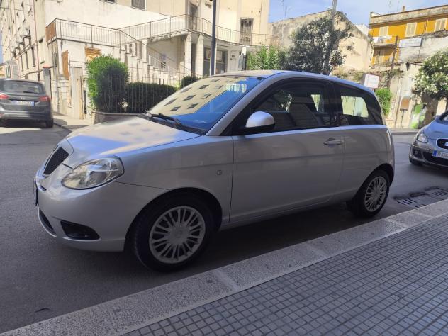 Lancia Ypsilon 1.2 BENZINA 60CV - Foto 4