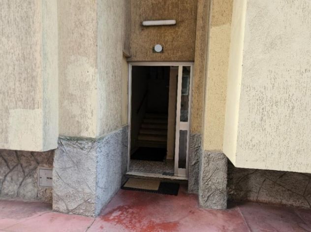 ASTA OCCASIONE: Garbagnate Milanese via Volta, appartamento e cantina - Foto 3