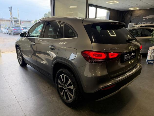 MERCEDES GLA 250DE EQ-POWER PREMIUM 1.3 160CV TETTO NAVI CAM ANNO 2021 - Foto 6