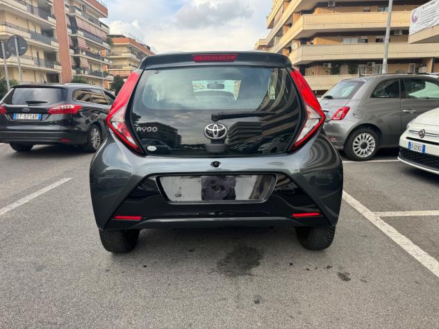 Toyota Aygo 1.0 VVT-i 72 CV 5 porte x-play MMT LED CAR PLAY KAMERA PDC - Foto 5