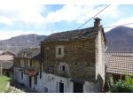 Bed & Breakfast con mura in vendita a Caprezzo