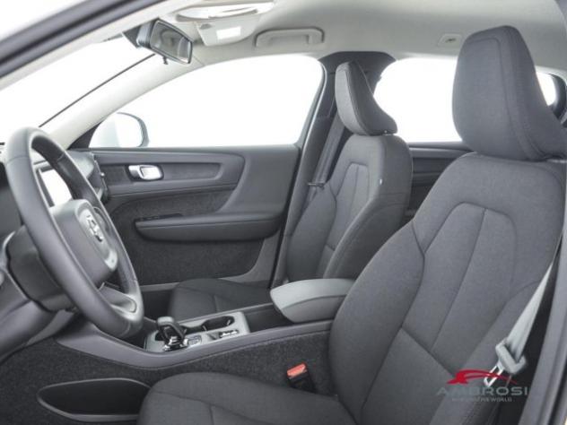VOLVO XC40 B3 Mild hybrid Benzina Essential rif. 23986874 - Foto 8