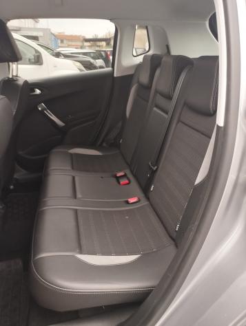 Peugeot 2008 BlueHDi 100 Allure - Foto 10