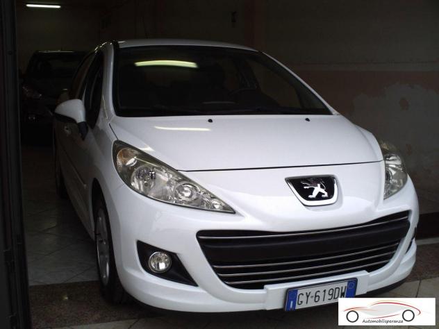 PEUGEOT - 207 - HDi 70CV FAP 5p. Sweet Years