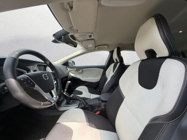 VOLVO V40 Cross Country D3 Geartronic Business Plus rif. 18483636 - Foto 8