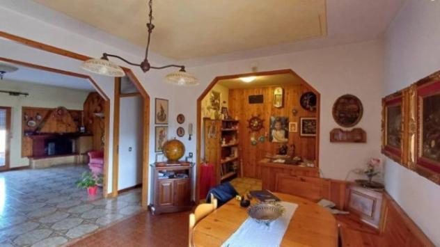Immobile in asta di 142 m² con più di 5 locali e box auto in vendita a Fabro - Foto 8