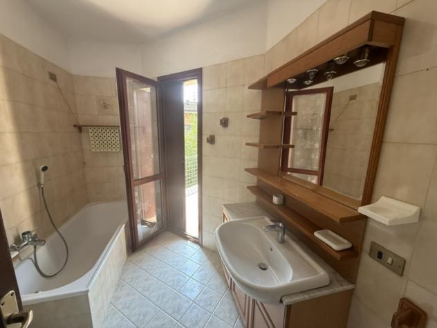 Villa a schiera con giardino e box auto - Foto 7