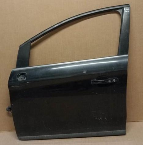 PORTA ANT.S. NERO MET. C/ALZ. E SERR. 999-U1293945 Carrozzeria  Lamierati esterni  Porte  Porta ant. sx. FORD - KUGA - 01-04-2008 - 01-02-2013