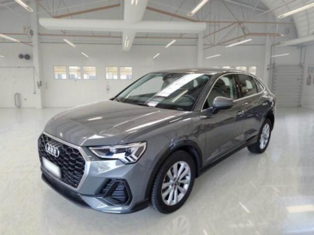 AUDI Q3 SPB 35 TDI quattro Business Plus rif. 23961696