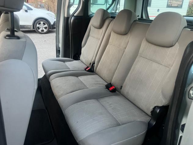 Peugeot Partner Tepee 1.6 HDi 90CV FAP Outdoor - Foto 3