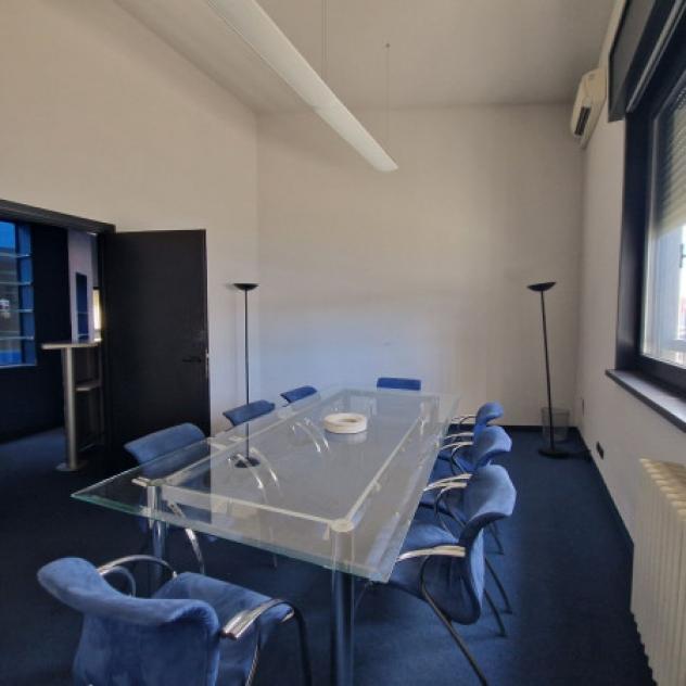 Immobile di 400 m² con più di 5 locali in vendita a Lainate - Foto 5