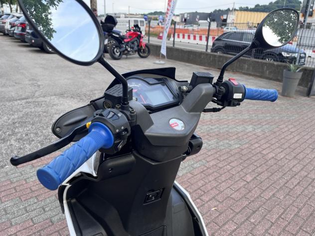 Aprilia SR 50 scooter 50 motore 2T POCHI KM - Foto 5