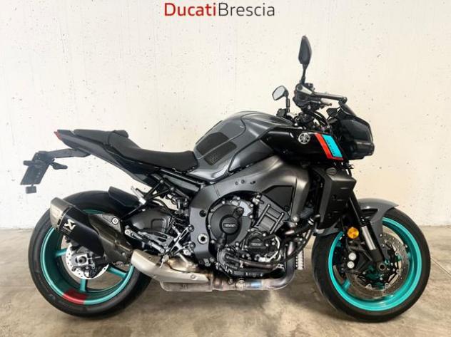 YAMAHA MT-10 Cyan Storm