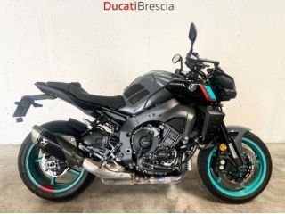 YAMAHA MT-10 Cyan Storm