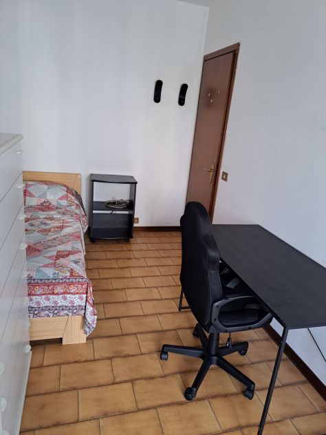 3 camere libere per studenti o studentesse da ottobre - Foto 6